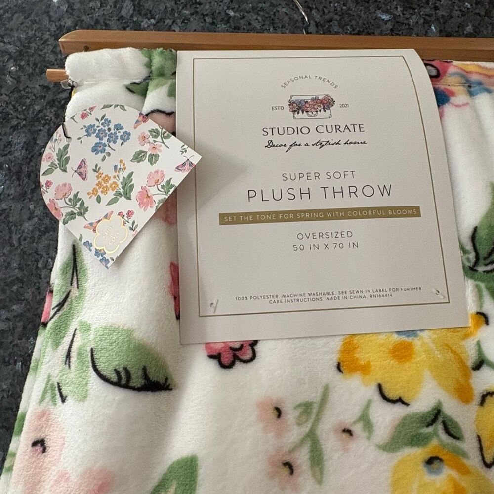 Studio Curate Super Soft Plush Throw – Floral Butterfly Spring Blanket 50x70 - Picture 6 of 6